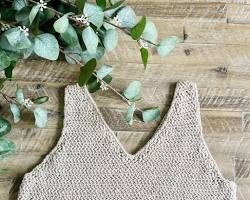 V neck crochet top