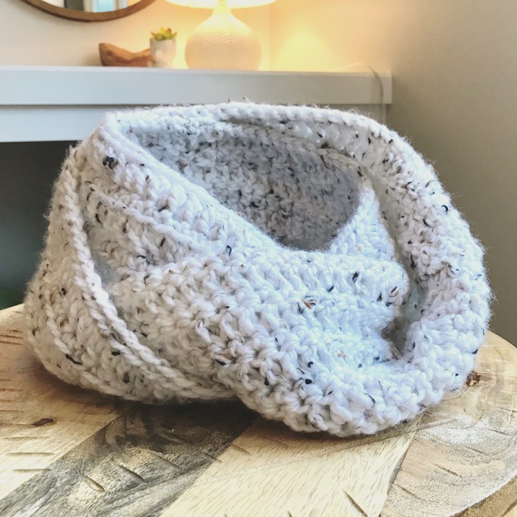 free infinity crochet scarf pattern